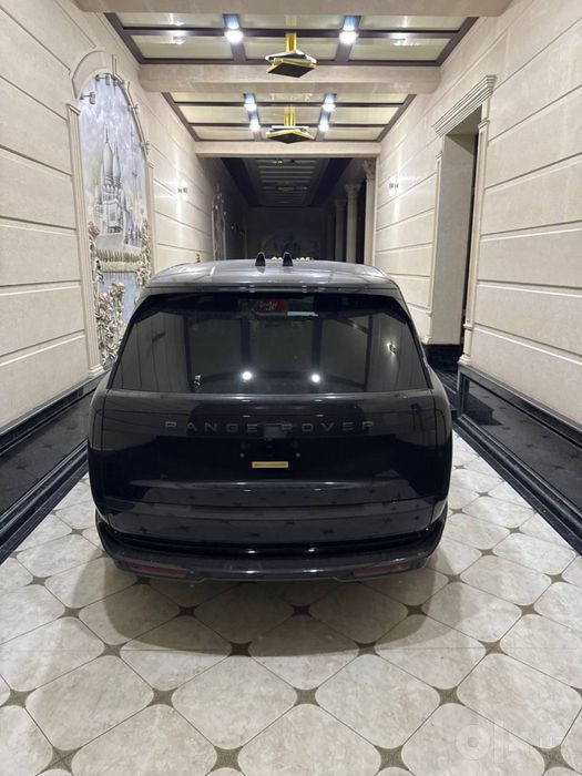 Range rover P530 LWB SE 7 seats