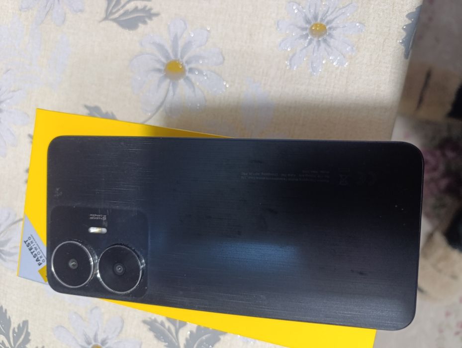 Телефон Realme c55