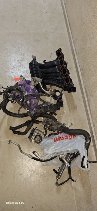 Двигатель в сборе есть всё