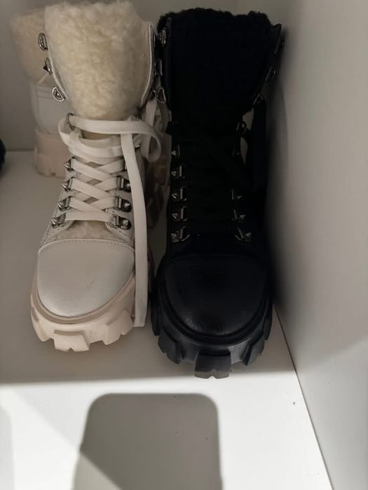 Bocanci Musette alb si negru - piele si blana - mar 38