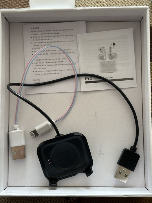 Смарт часы и наушник