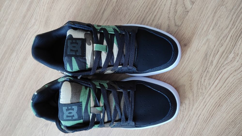 Incaltaminte DC Shoes - 36.5 [noi / dama]