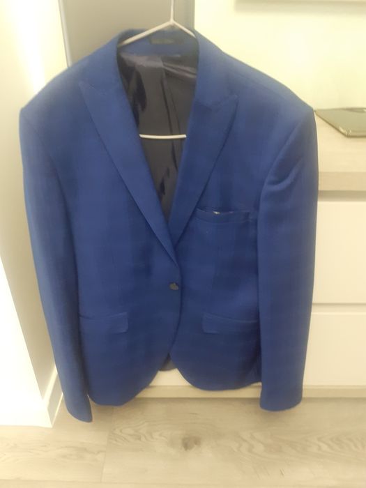 Costum purtat o singura data la o nunta