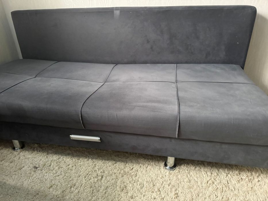 Продам Диван в  хорошем состоянии