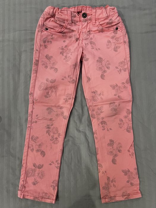 Джинсы штаны модные на девочку 3-7 лет