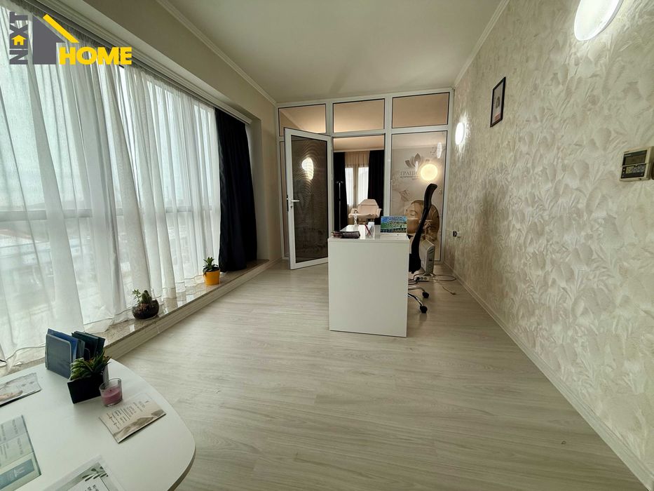 Медицински кабинет в търговски център "Сани"