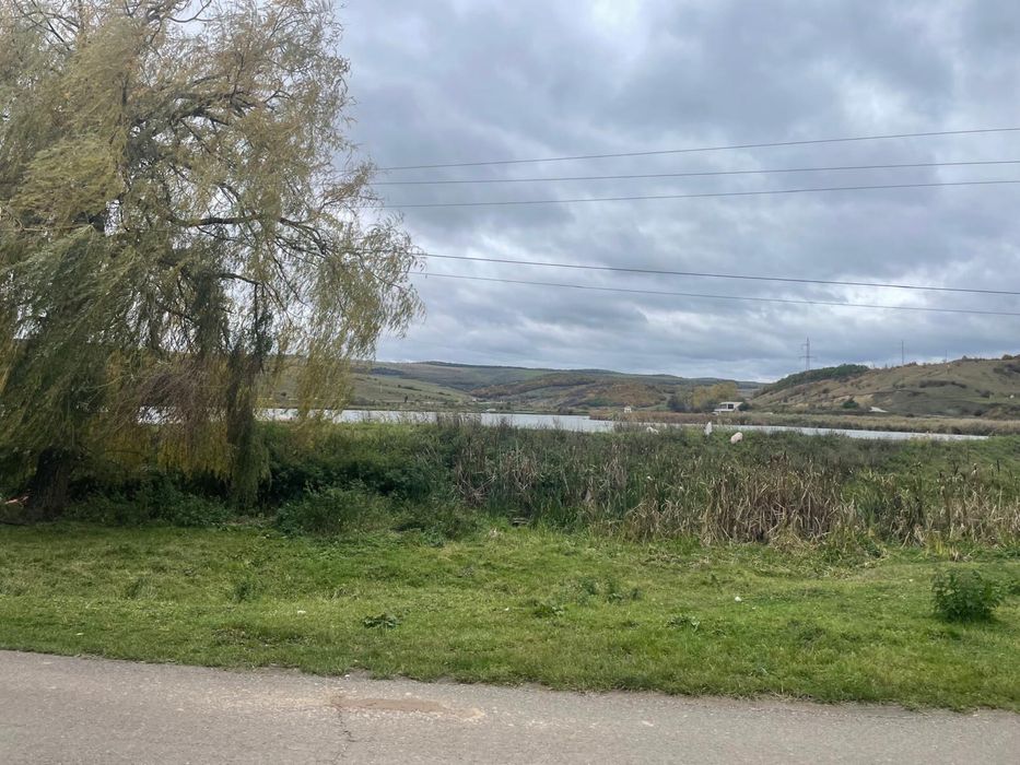 Teren intravilan 1.608 mp Mărtinești – lac în față