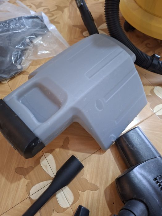 Продам пылесос Karcher SE 4001