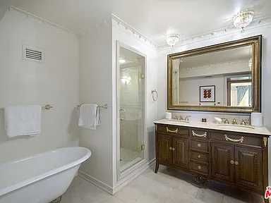 Дава се под наем Тристаен апартамент в София, Манастирски ливади - 98 кв.м за 400 € - Снимка #7