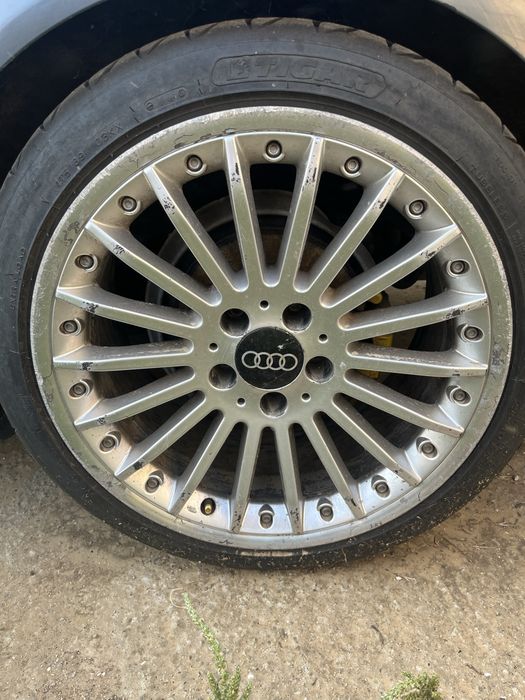 Гуми с Джанти 5х112 235/40 r18
