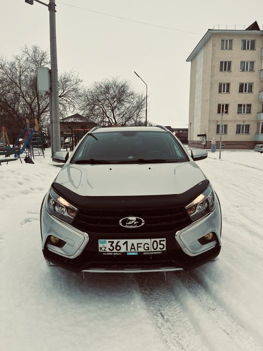 Lada vesta kross