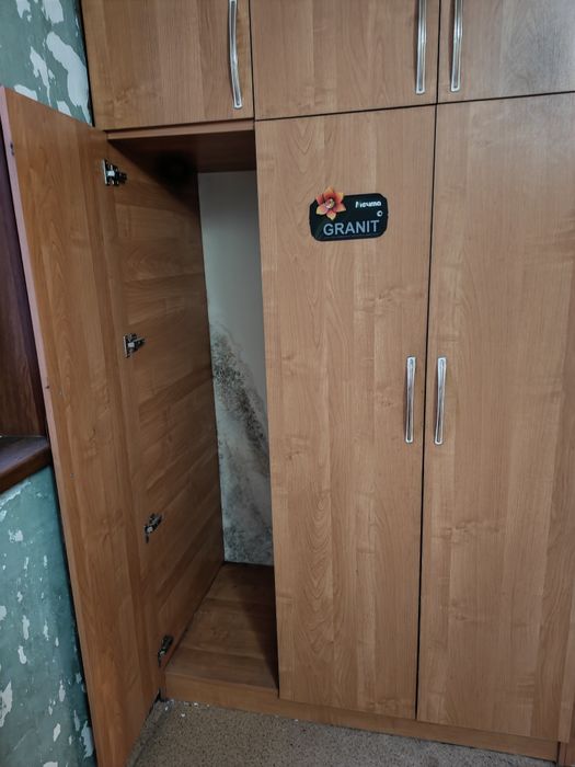 Продам вместительный шкаф