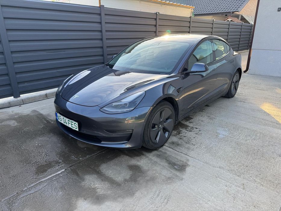 Vand Tesla Model 3 facelift, tva deductibil