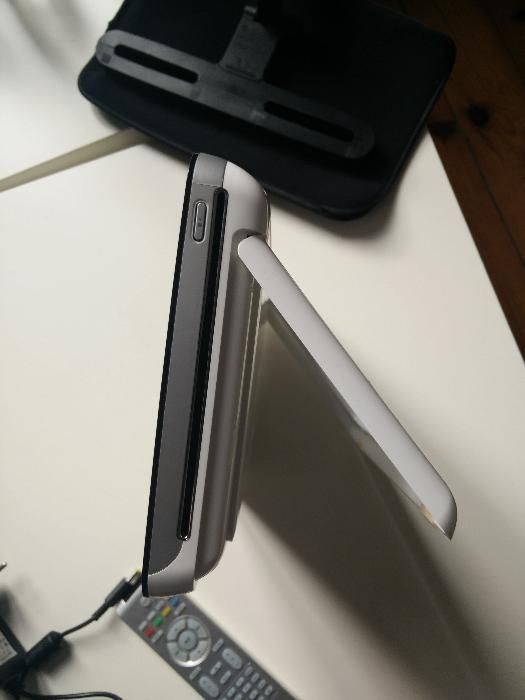 Продавам Philips Portable DVD Player