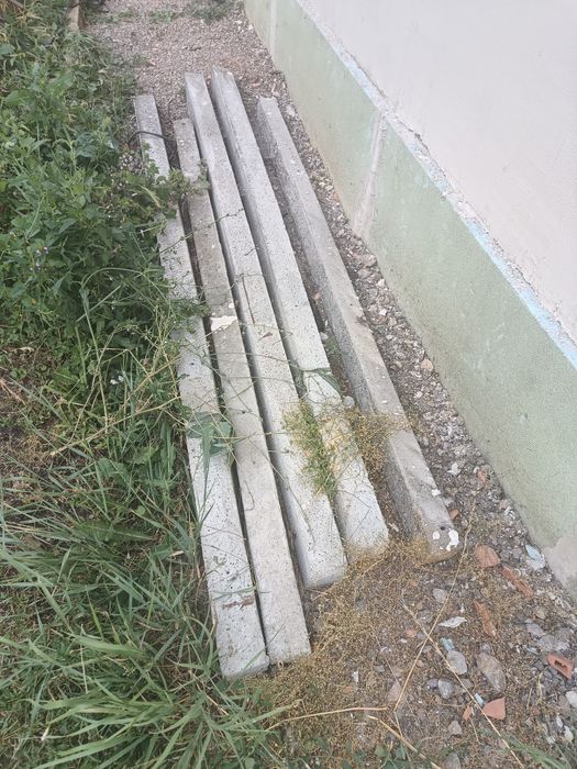Бетонни колове за ограда
