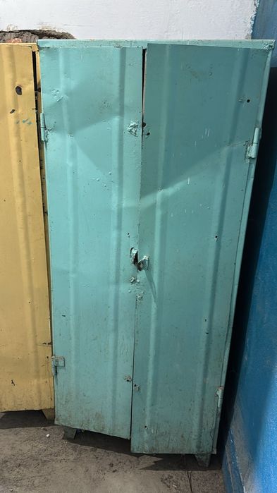 Продам металлические шкафы