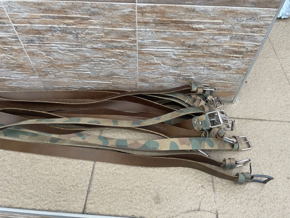 Комофлажни кожени  колани