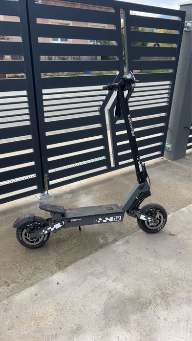 vând trotinetă kukirin g2