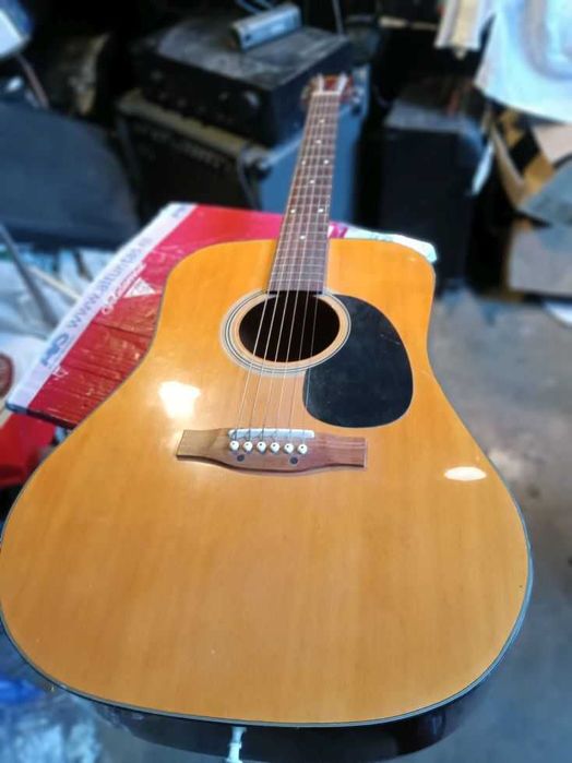 Акустична, Класическа, ЕлектроАкустична китара, може с калъф или куфар