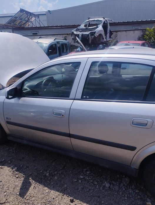Ușa stanga dreapta Opel Astra g