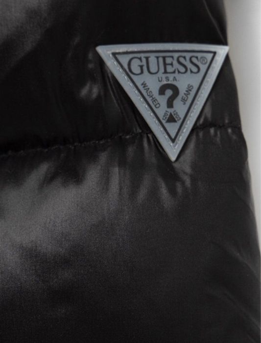Детско пухено яке Guess в черно