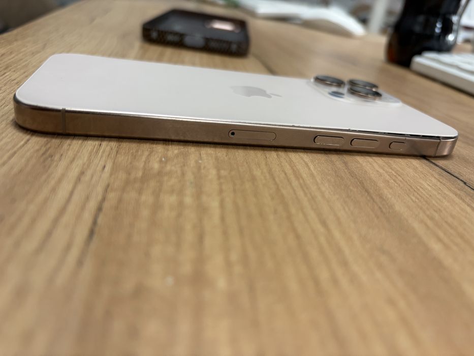 Iphone 16 pro MAX 512 Gold