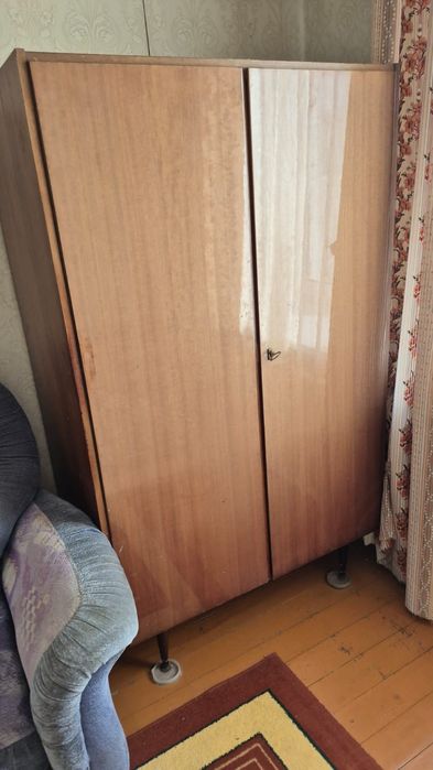 Отдам даром мебель