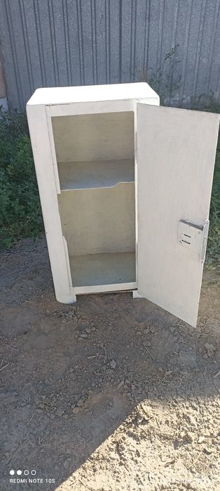 Продам сейф маленький