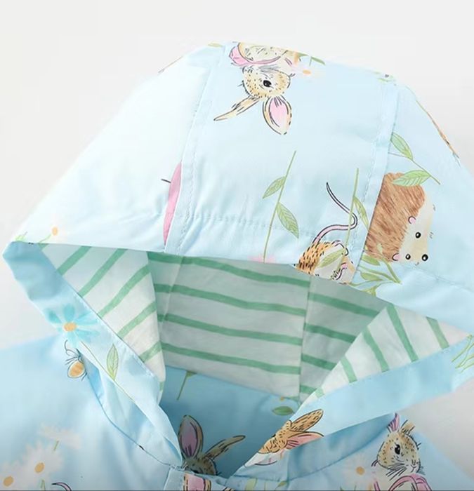 Продам ветровку на девочку