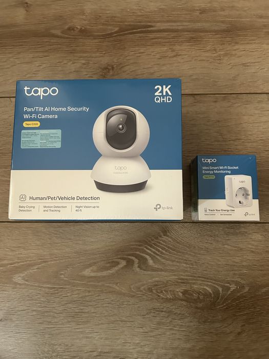 Camera de supraveghere interior Tapo C220 + priza inteligenta P110