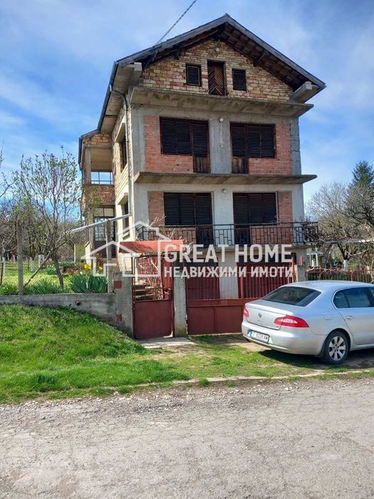 Село Бистра ! Двуетажна Тухлена Къща !