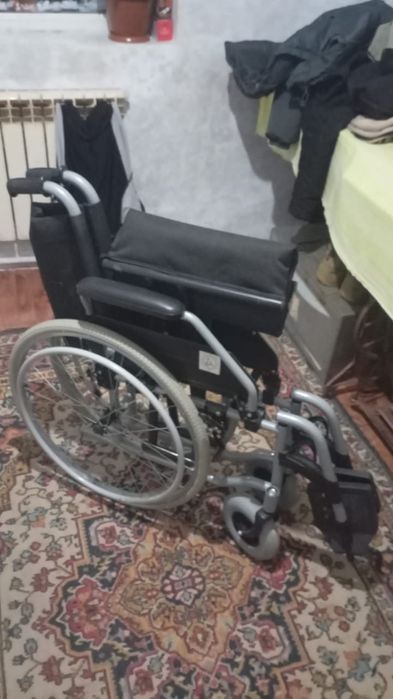 Продается инвалидная коляска