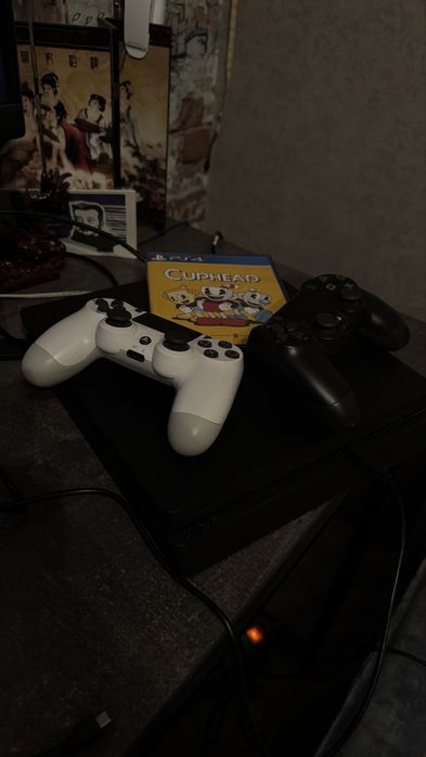 Sony PlayStation 4 slim