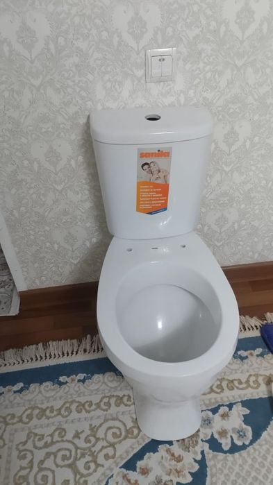 Унитаз с бочком.