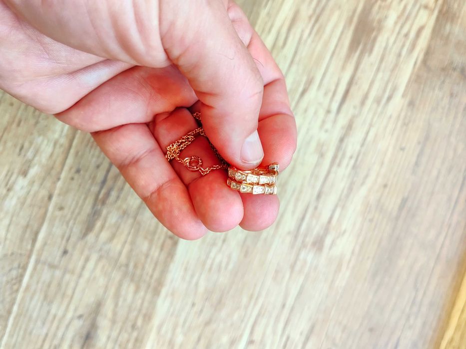 Колие в розов цвят - Bulgari serpentine с циркониеви камъни