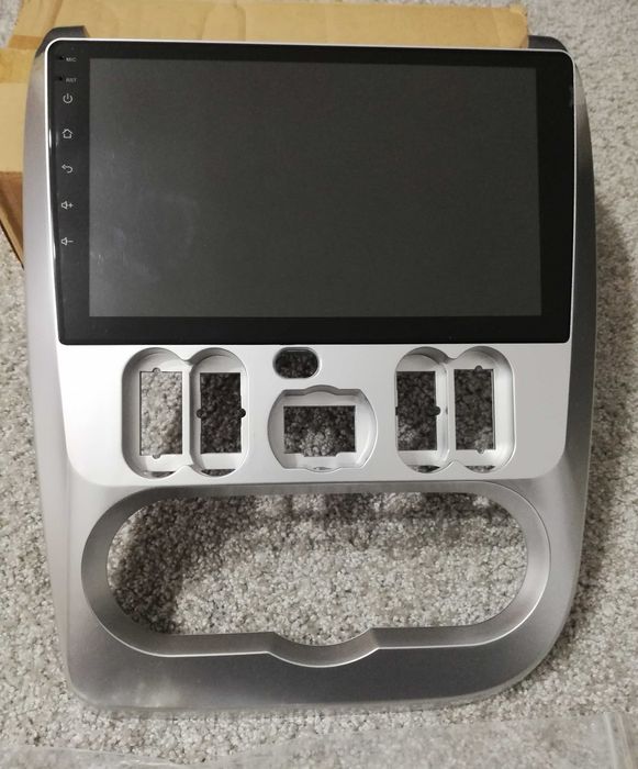 Navigatie Dacia Duster Logan  Sandero