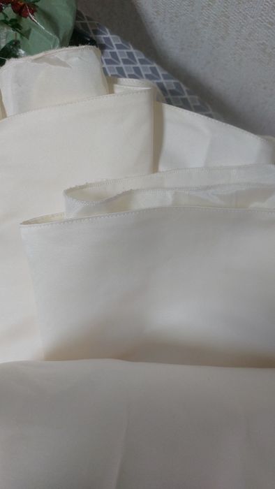 Платье нарядное в идеальном состоянии