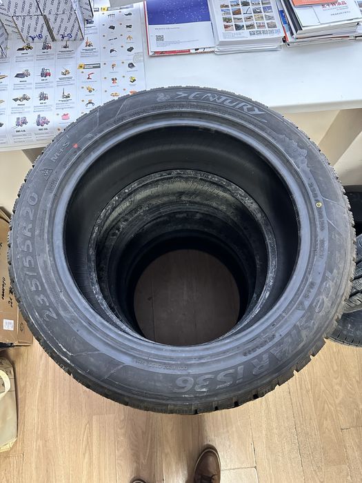 Шины зимние 235 55 R20