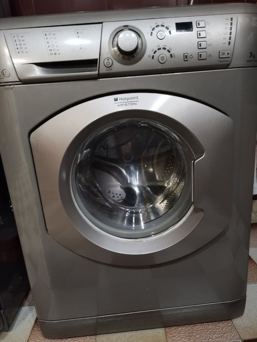 Петалня Ariston Hotpoint