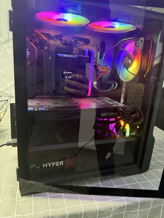 Геймърски компютър |5 10400f 1070TI 16GB RAM