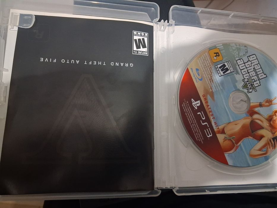 Vând PS3 folosit cu GTA V