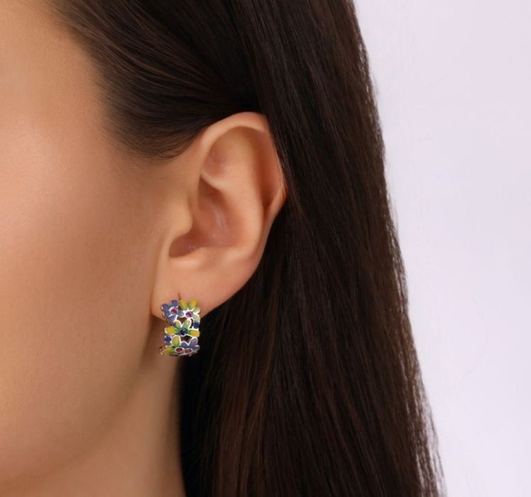 Комплект серебро эмаль 
Цепь: 4