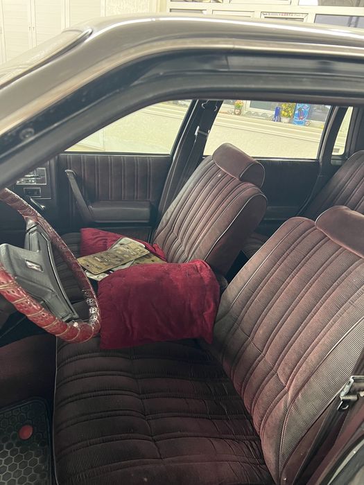 Oldsmobile 1988 год Kuli Rang