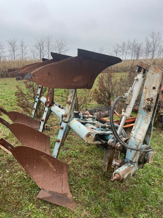 Plug tractor și freză