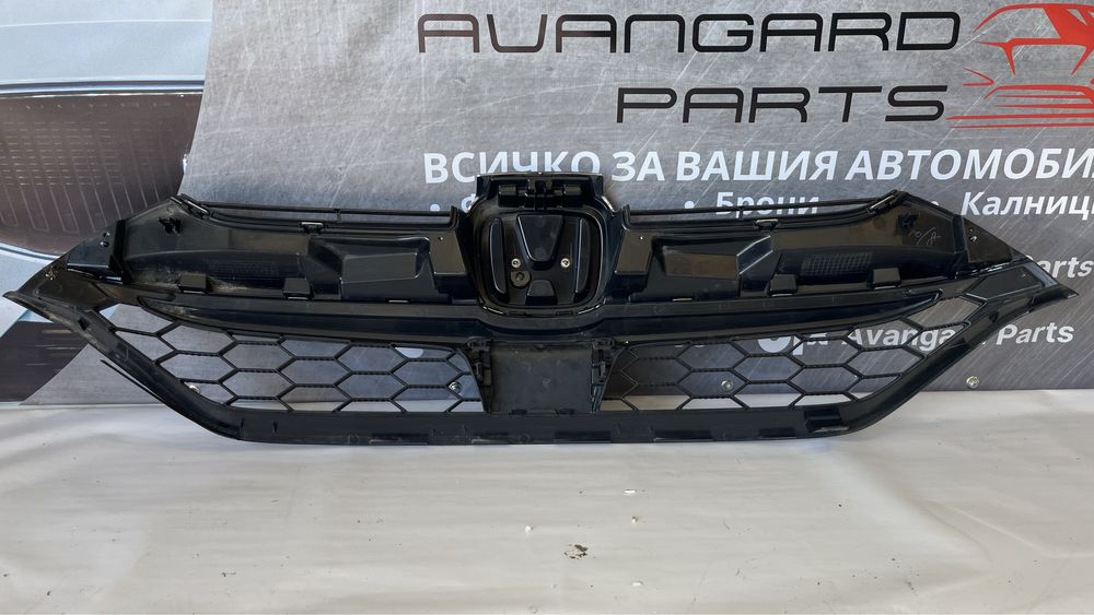 3 броя предна решетка Honda CR-V 2019-