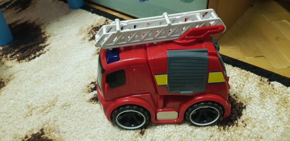 Различни играчки за момиче и момчи