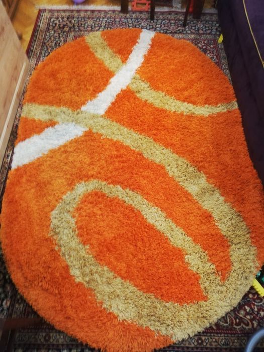 Vând covor dormitor / sufragerie /living par lung moale