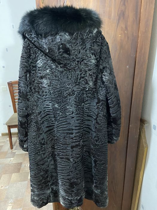 Продаю шубки на девушек и женщин