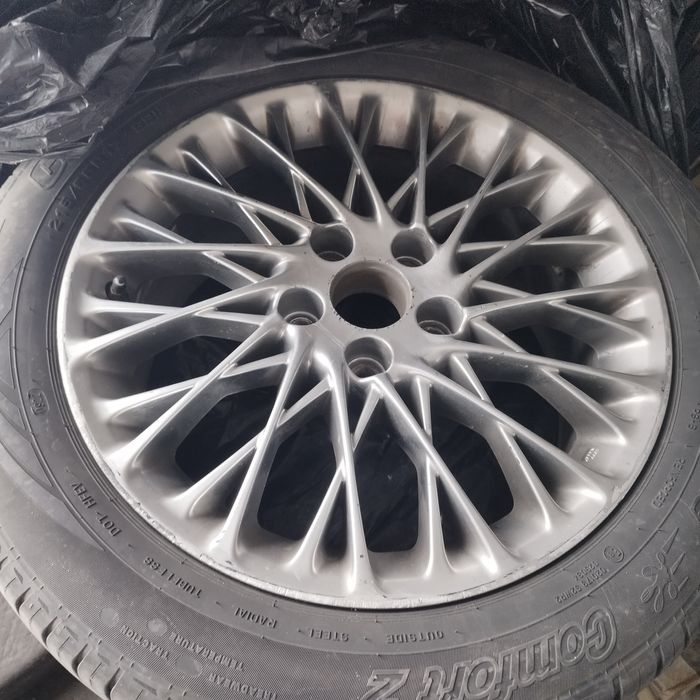 Продам резину с дисками ,стояли тоуто-50