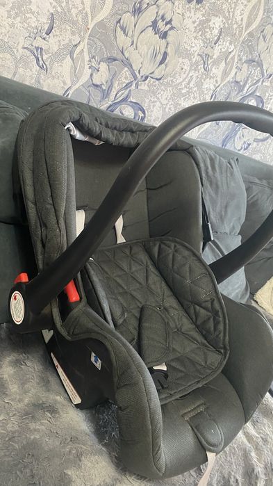 Подам автолюльку до года